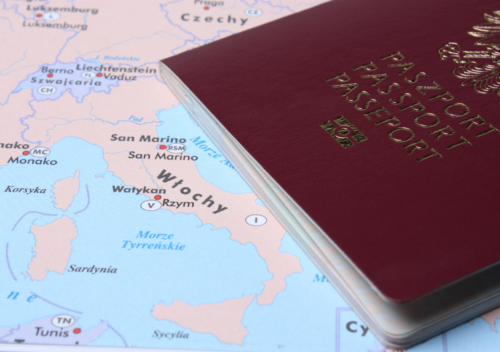 Czy po ślubie można lecieć na wakacje z paszportem na panieńskie nazwisko?