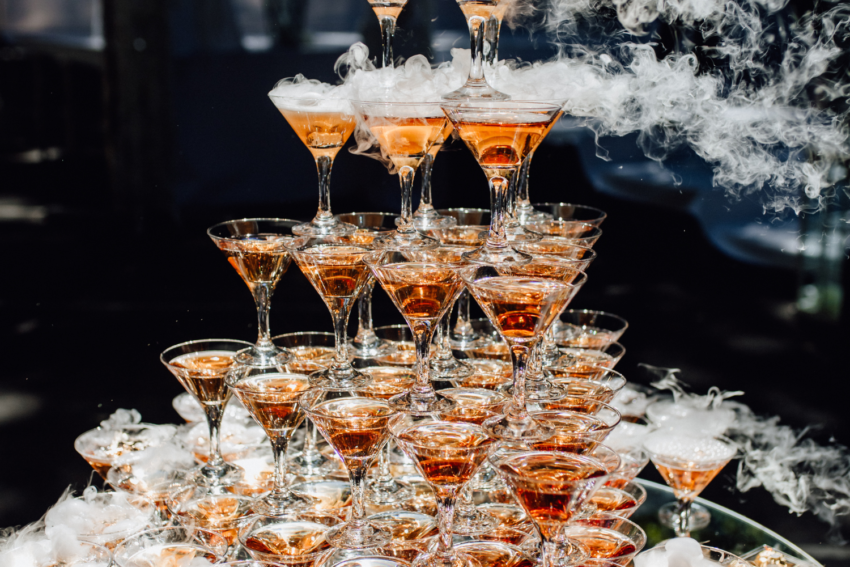 Champagne Tower – spektakularna atrakcja weselna