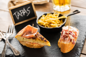 stół tapas na wesele