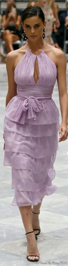 liliowa sukienka
