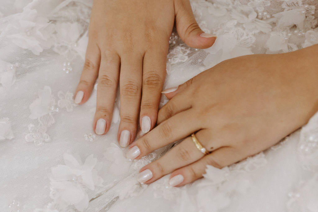 manicure ślubny